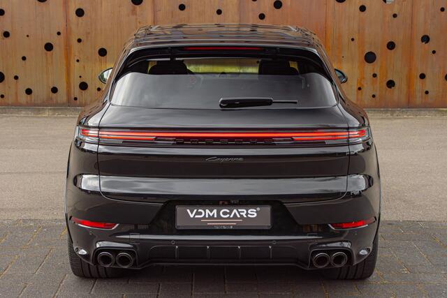 Porsche CAYENNE 3.0 E-Hybrid | PDCC | InnoDrive | Carbon | BOSE | Pano | HUD | 360 | Stoelventilatie |