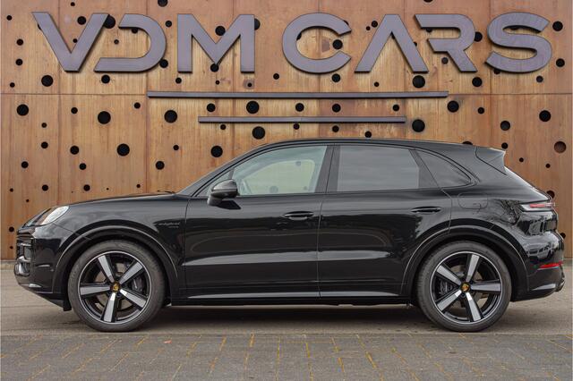 Porsche CAYENNE 3.0 E-Hybrid | PDCC | InnoDrive | Carbon | BOSE | Pano | HUD | 360 | Stoelventilatie |
