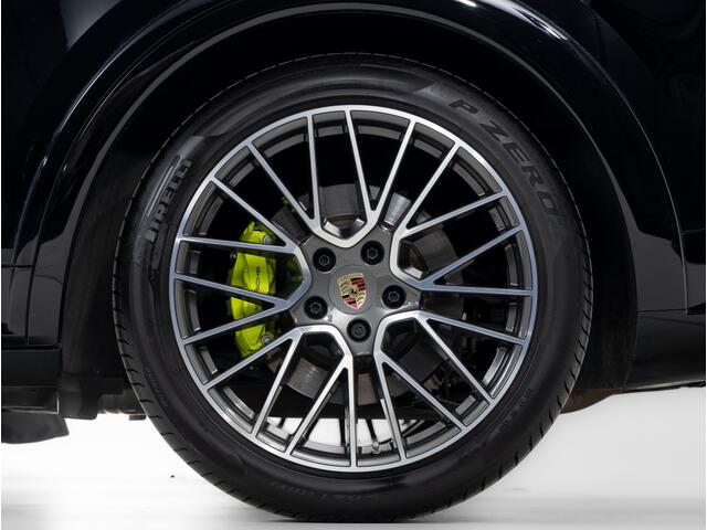 Porsche CAYENNE E-Hybrid Platinum Edition