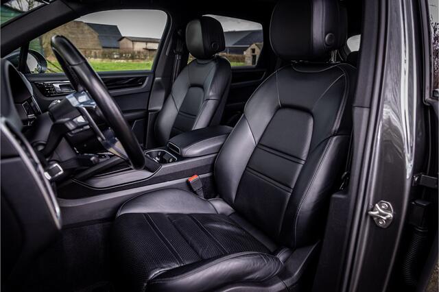 Porsche CAYENNE 3.0 22" Bose Standverwarming Panorama Trekhaak