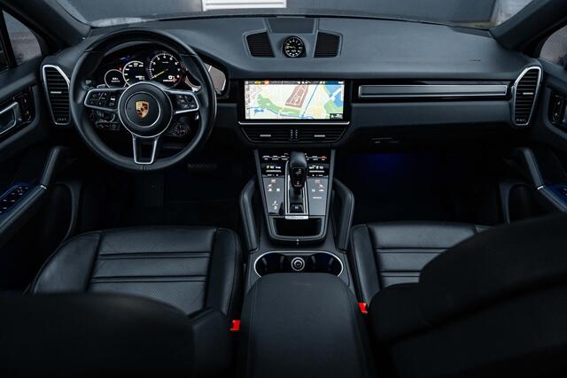 Porsche CAYENNE Coupé 3.0 E-Hybrid |Sport chrono|Matrix-LED| Pano |Trekhaak elektr. |Keyless |BOSE |