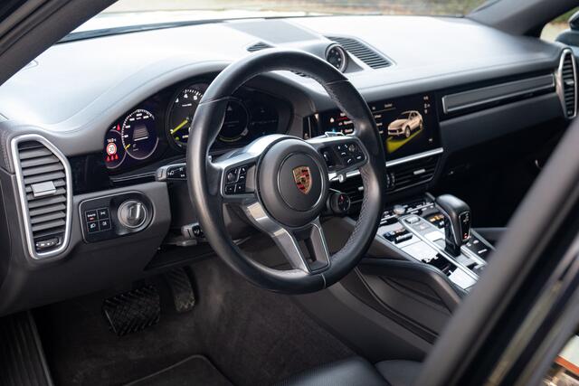 Porsche CAYENNE Coupé 3.0 E-Hybrid Platinum Edition Sport Chrono / Bose audio