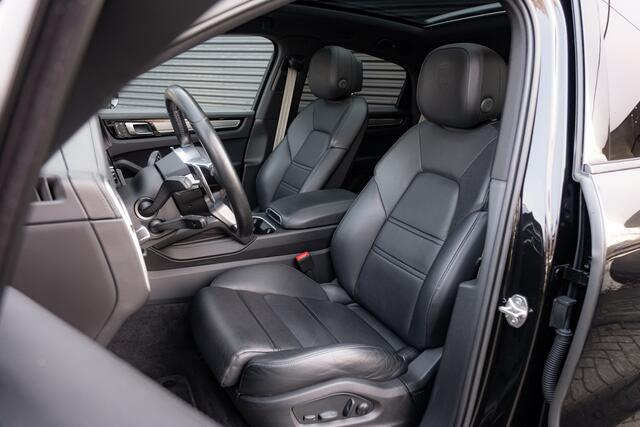 Porsche CAYENNE Coupé 3.0 E-Hybrid Platinum Edition Sport Chrono / Bose audio