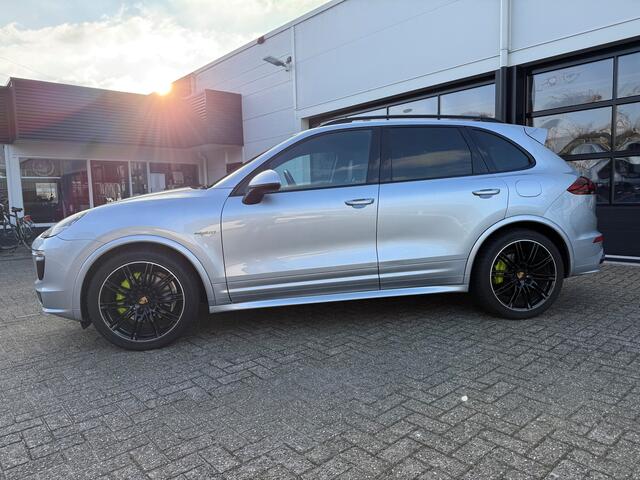 Porsche CAYENNE S E-HYBRID PLATINUM EDITION