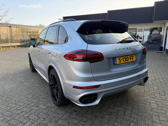 Porsche CAYENNE S E-HYBRID PLATINUM EDITION