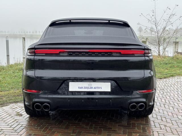 Porsche CAYENNE 3.0 E-Hybrid 470pk Luchtvering SportDesign Pano 22'' Trekhaak