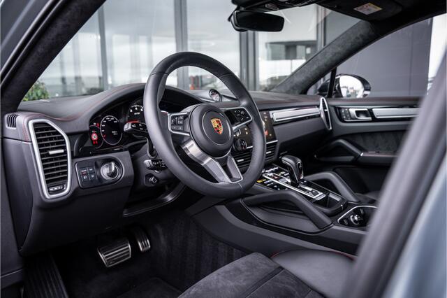 Porsche CAYENNE Coupé 4.0 GTS - Sport Chrono | Luchtvering | Bose | Elek. Trekhaak | 360 Camera