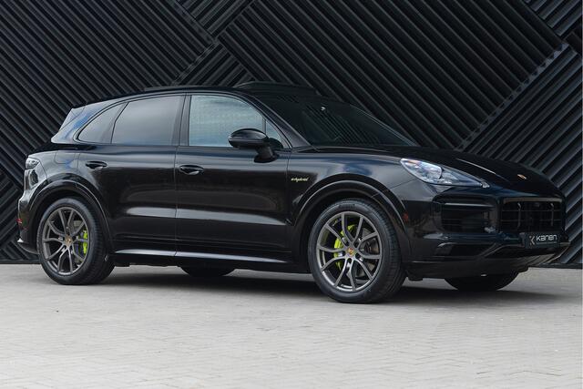 Porsche CAYENNE 3.0 E-Hybrid 462pk ACC Pano PDLS+ GTS Stoelvent. Sport Chrono Alcant.Hemel Luchtv.