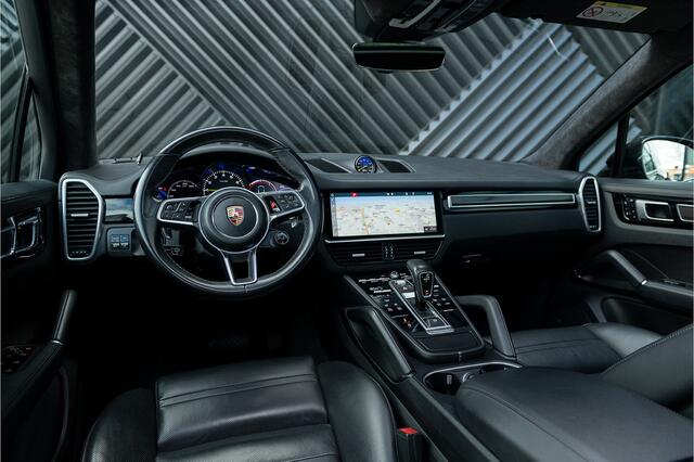 Porsche CAYENNE 3.0 E-Hybrid 462pk ACC Pano PDLS+ GTS Stoelvent. Sport Chrono Alcant.Hemel Luchtv.