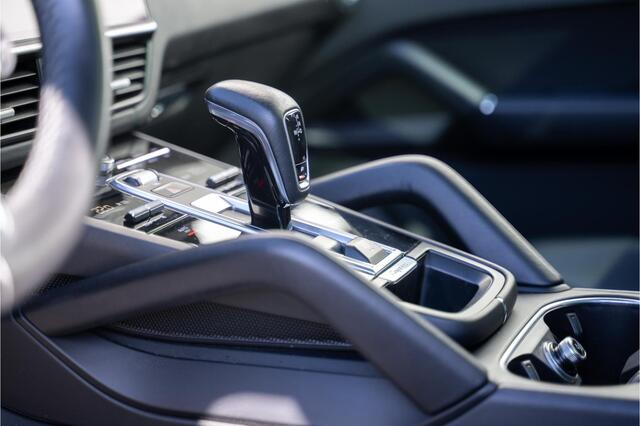 Porsche CAYENNE 3.0 E-Hybrid MATRIX PDLS+ | PANO | 21"LMV | ACHTERAS BEST. | LUCHTVERING