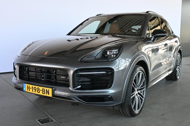 Porsche CAYENNE 3.0 E-Hybrid Panoramadak Adaptieve cruise Luchtvering Soft close 22" inch Org NL Inruil Mogelijk!