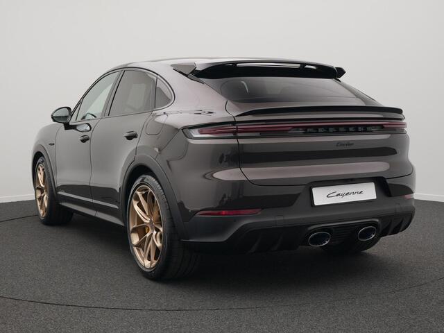 Porsche CAYENNE Turbo E-Hybrid Coupé met GT pakket