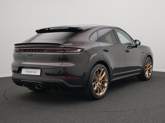 Porsche CAYENNE Turbo E-Hybrid Coupé met GT pakket