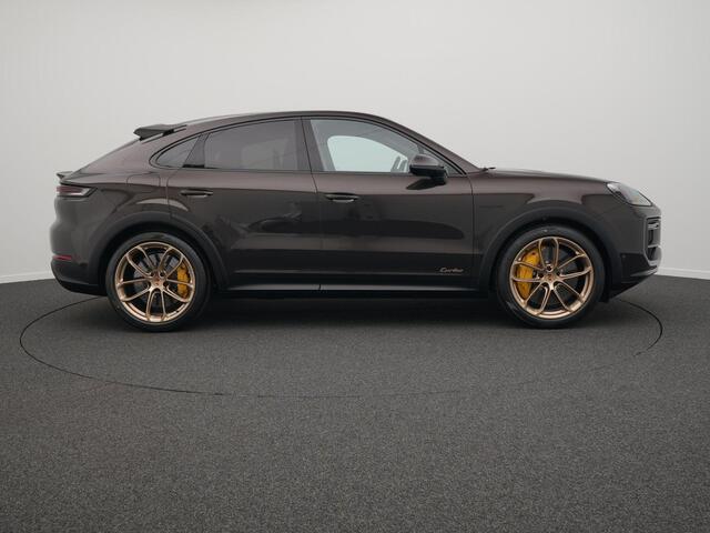 Porsche CAYENNE Turbo E-Hybrid Coupé met GT pakket