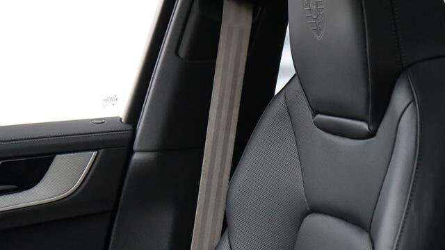 Porsche CAYENNE Coupé S E-Hybrid SportDesign | Stoelventilatie | InnoDrive | HD Matrix | Soft-Close | BOSE Sound | Sportuitlaat