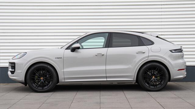 Porsche CAYENNE Coupé E-Hybrid SportDesign | Head-up | BOSE Sound | Soft-Close | HD Matrix | Sportuitlaat | Trekhaak | Bijrijdersdisplay