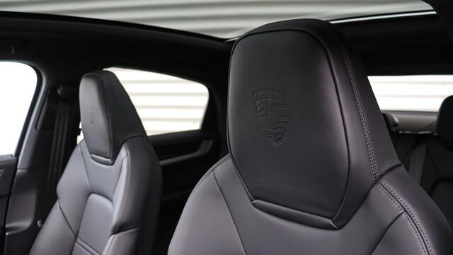 Porsche CAYENNE Coupé E-Hybrid SportDesign | Head-up | BOSE Sound | Soft-Close | HD Matrix | Sportuitlaat | Trekhaak | Bijrijdersdisplay