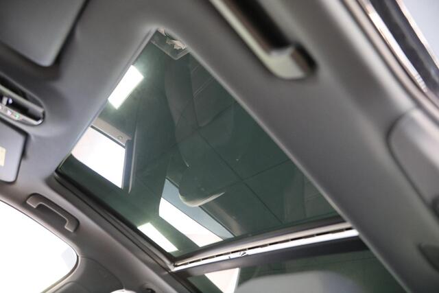 Porsche CAYENNE 3.0 E-Hybrid | Nachtzicht assistent | Sportdesign | Bose | Matrix | 22'' | Softclose
