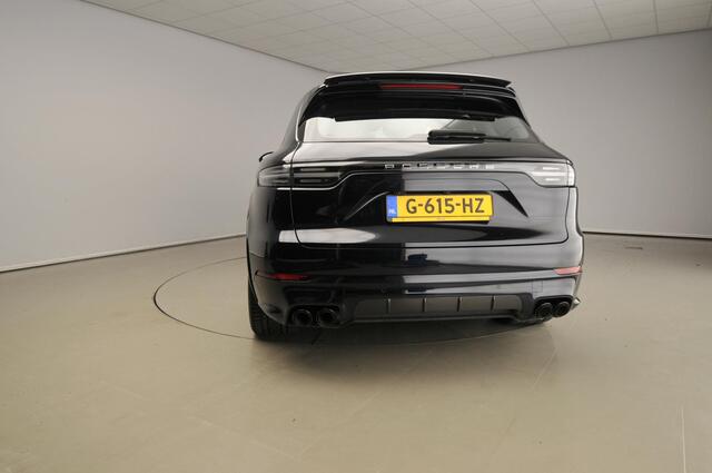 Porsche CAYENNE Turbo S E-Hybrid | SportDesign Carbon | Keramisch | Sportuitlaat | Panorama | Burmester 3D