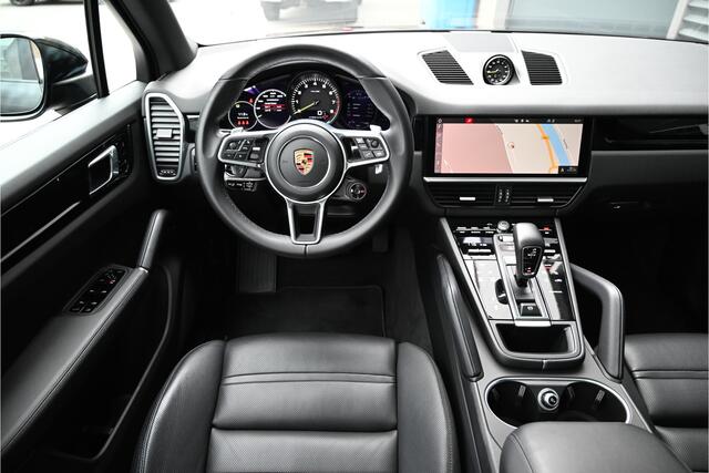 Porsche CAYENNE 3.0 E-Hybrid 462 PK / PANO / SPORTCHRONO / LED MATRIX / BOSE / MEMORY / ACC / STOELKOELING