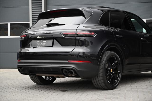 Porsche CAYENNE 3.0 E-Hybrid 462 PK / PANO / SPORTCHRONO / LED MATRIX / BOSE / MEMORY / ACC / STOELKOELING
