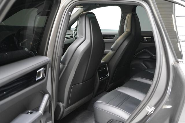 Porsche CAYENNE 3.0 E-Hybrid 462pk | Akrapovic | Panoramadak | 360 camera | Leder | Bose | Trekhaak | Head-Up