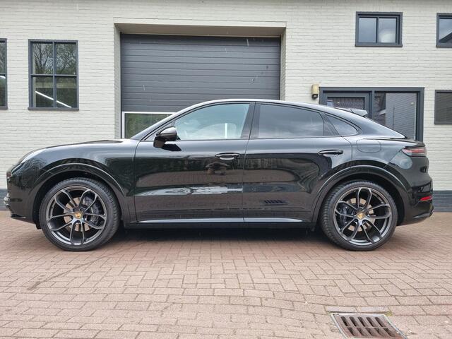 Porsche CAYENNE Coupé 3.0 E-Hybrid Platinum Edition