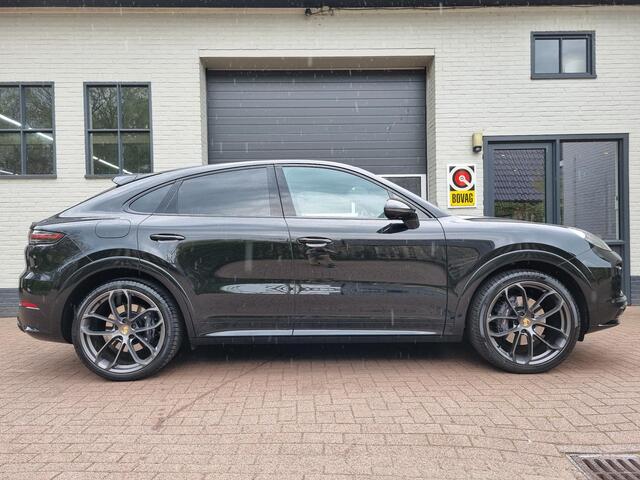 Porsche CAYENNE Coupé 3.0 E-Hybrid Platinum Edition