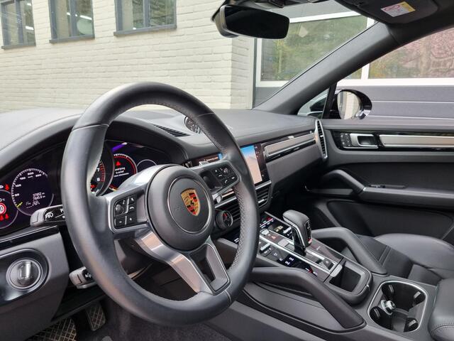 Porsche CAYENNE Coupé 3.0 E-Hybrid Platinum Edition