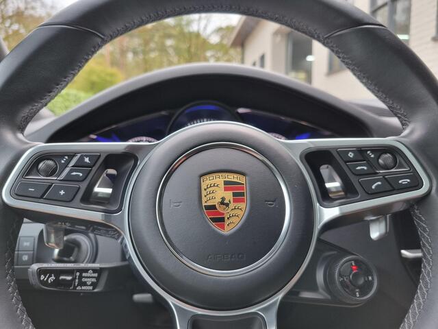 Porsche CAYENNE Coupé 3.0 E-Hybrid Platinum Edition