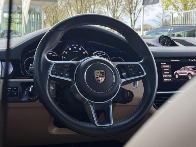 Porsche CAYENNE 3.0 E-Hybrid 4Wiel sturing | 1e Eigenaar | Sport Chrono | Head-Up
