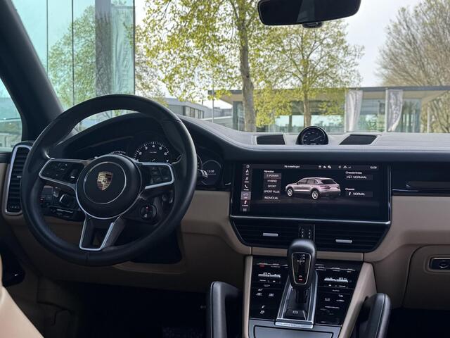 Porsche CAYENNE 3.0 E-Hybrid 4Wiel sturing | 1e Eigenaar | Sport Chrono | Head-Up