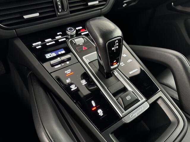 Porsche CAYENNE 3.0 E-Hybrid/Pano/Head-Up/Trekh/GTS Stoelen/Luchtv/Full Options