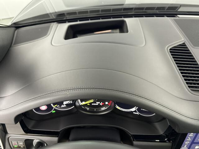 Porsche CAYENNE 3.0 E-Hybrid/Pano/Head-Up/Trekh/GTS Stoelen/Luchtv/Full Options