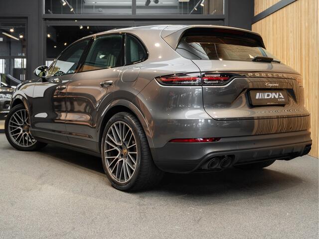 Porsche CAYENNE E-Hybrid Pano 22 Inch Exclusive Luchtvering Cayenne E-Hybrid Alcantara Hemel BOSE