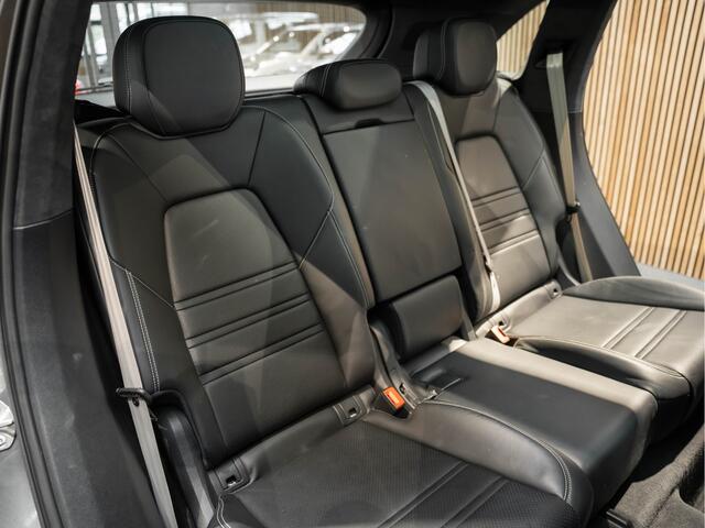 Porsche CAYENNE E-Hybrid Pano 22 Inch Exclusive Luchtvering Cayenne E-Hybrid Alcantara Hemel BOSE