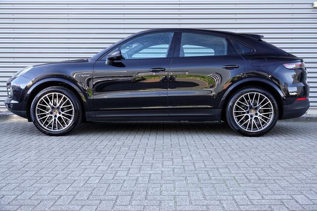 Porsche CAYENNE Coupé 3.0 E-Hybrid Sport Chrono | Pano | HUD | Bose | Soft Close | Memory | Ventilatie |