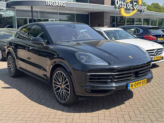 Porsche CAYENNE Coupé 3.0 / Trekhaak / Panoramadak / Camera / Luchtvering / 22'' / Bose / Stoelventilatie / Sportchrono / Stoelverwarming / DAB / ACC