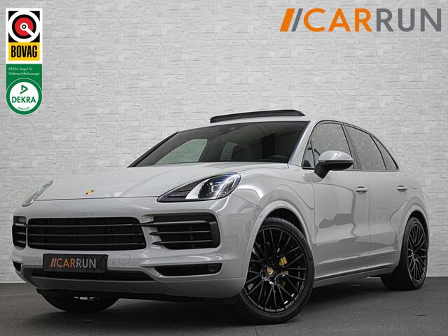 Porsche CAYENNE 3.0 V6 Platinum Edition | Sport Chrono | Luchtvering | Krijtgrijs | 21" Spyder | Panodak |Trekhaak 3500kg | 52dkm! | 6-2022 | Memory | Stuurverw.| Camera | Led | NL-Auto | Nap | Porsche Onderhouden | Bovag.