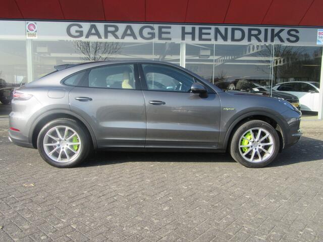 Porsche CAYENNE Coupé 3.0 E-Hybrid, Leder , Panodak, Sportchrono pakket (occasion)