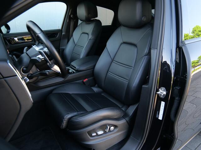Porsche CAYENNE Coupé 3.0 340pk AUTOMAAT Panoramadak / BOSE Soundsystem / Luchtvering