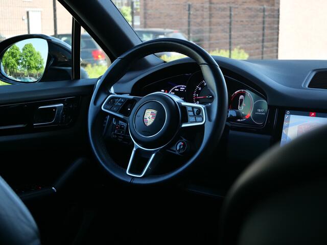 Porsche CAYENNE Coupé 3.0 340pk AUTOMAAT Panoramadak / BOSE Soundsystem / Luchtvering