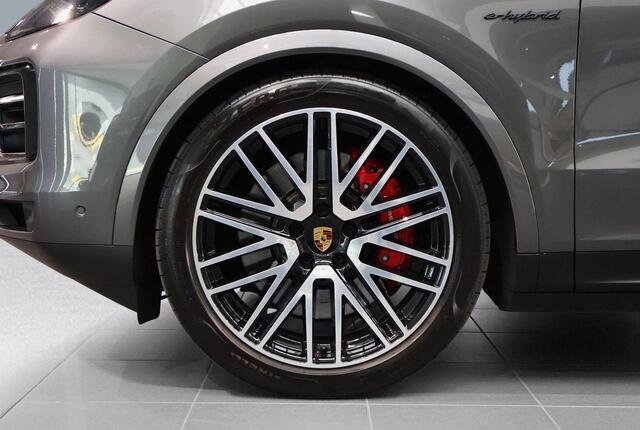 Porsche CAYENNE Coupé 3.0 E-Hybrid