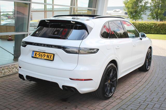 Porsche CAYENNE 3.0 E-Hybrid | Sport Chrono | Pano | HUD | Origineel NL Auto!