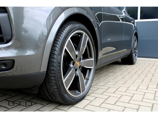 Porsche CAYENNE 3.0 E-Hybrid Sportchrono / BOSE / Sportstoelen / Panorama dak / 22'' / BTW /