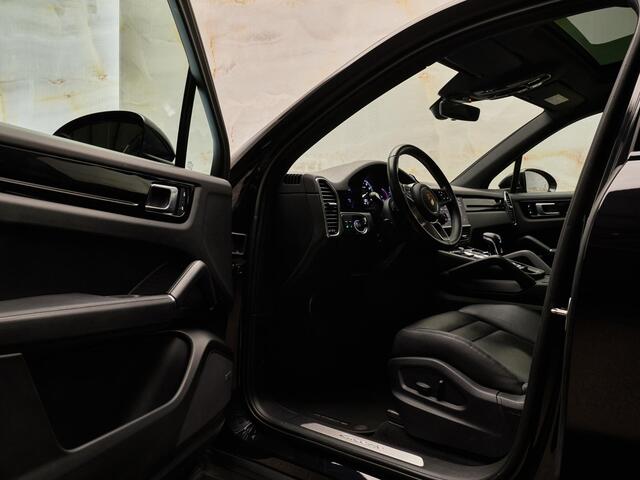 Porsche CAYENNE 3.0 E-Hybrid, Bose, pano, 21", sportchrono, luchtv., surround vieuw, ACC, keyless, privacy