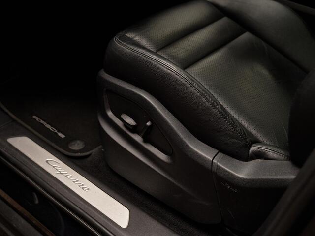 Porsche CAYENNE 3.0 E-Hybrid, Bose, pano, 21", sportchrono, luchtv., surround vieuw, ACC, keyless, privacy