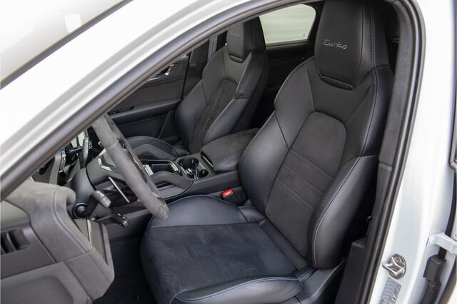 Porsche CAYENNE Coupé 4.0 Turbo E-Hybrid GT Ceramic, Burmester, Carbon, 740pk Nwpr 238.000,-