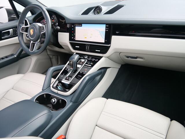 Porsche CAYENNE 3.0 E-Hybrid 340pk Automaat 21 Inch / Panoramadak / Soft-close / Apple Carplay