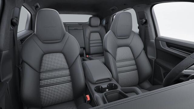 Porsche CAYENNE Coupé Turbo E-Hybrid Carbon Sport Uitlaat 4.0 Turbo E-Hybrid Keramisch